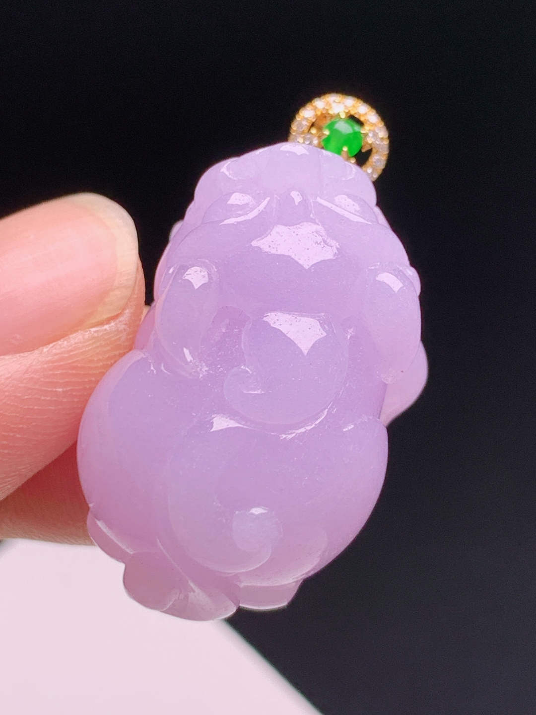 浓粉貔貅吊坠，玉质饱满莹润起胶，正阳绿宝镶顶招财优选 裸石27.61-17.6-12.8 整体33.6 0603