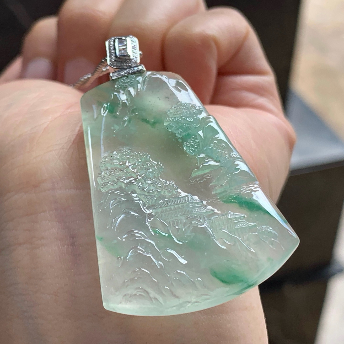 金扣绿花山水牌^_^冰透 飘花灵韵