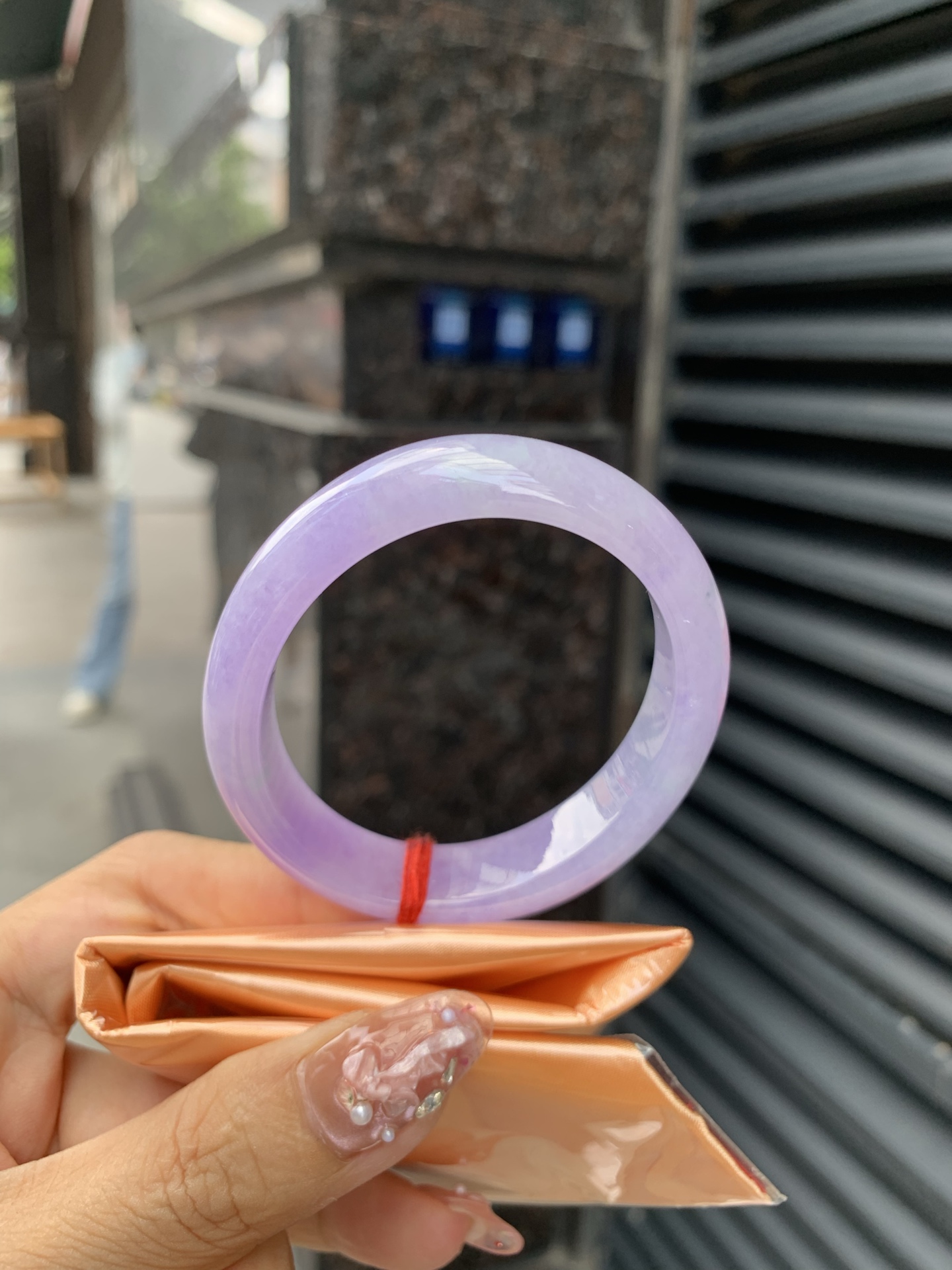 0605-N900，打灯细纹，底妆水润，满圈吸睛抢眼，浪漫迷人，仙气飘飘，优雅高贵显气质，感满满，满
