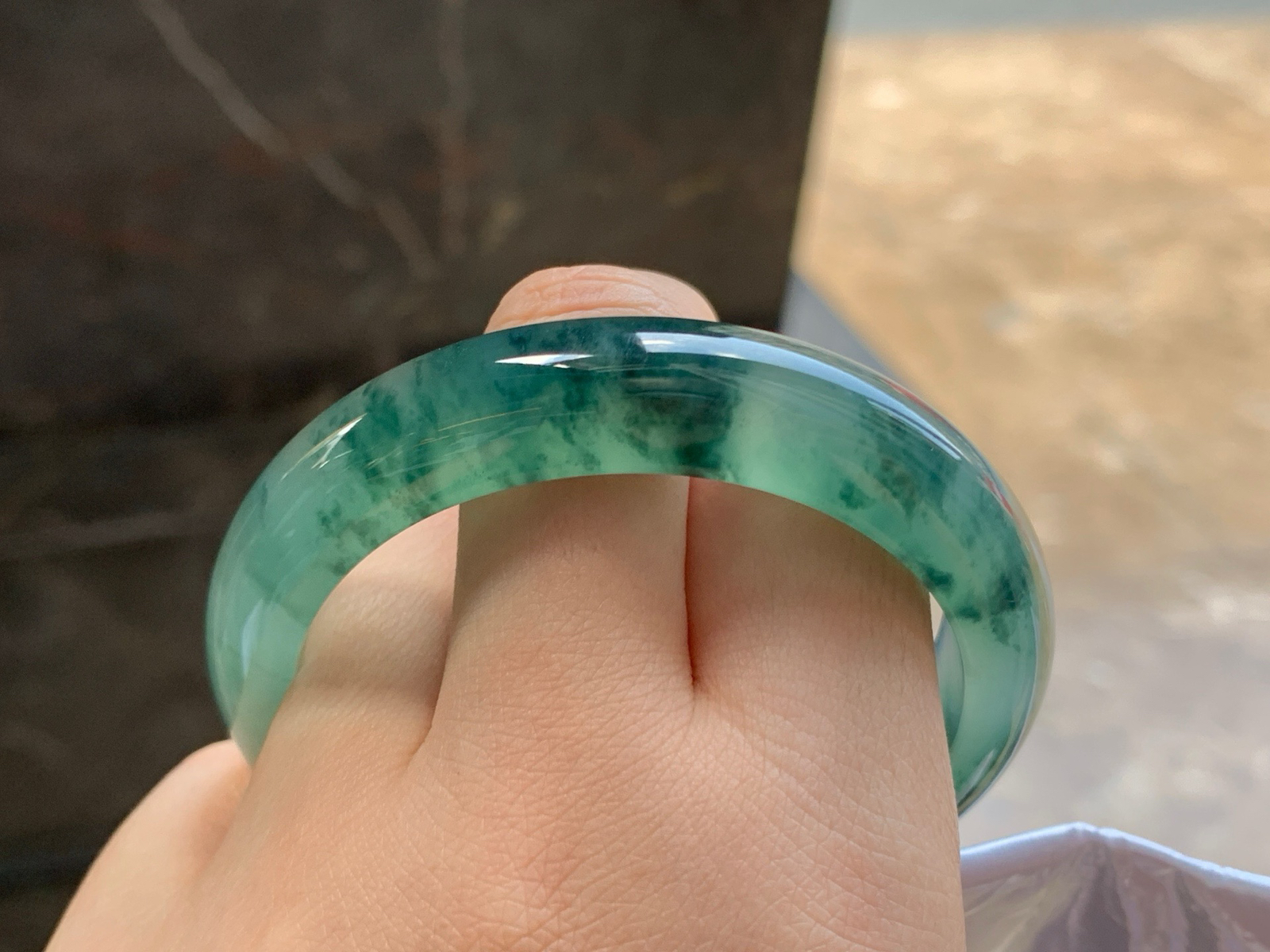 52-12.2-7.7
蓝花手镯^_^鲜艳