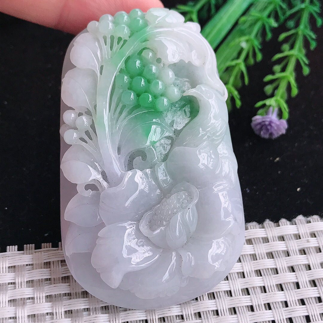 实拍A货翡翠69/43/12.6老坑冰润起胶飘绿花开富贵吊坠翡翠玉牌喜上眉梢