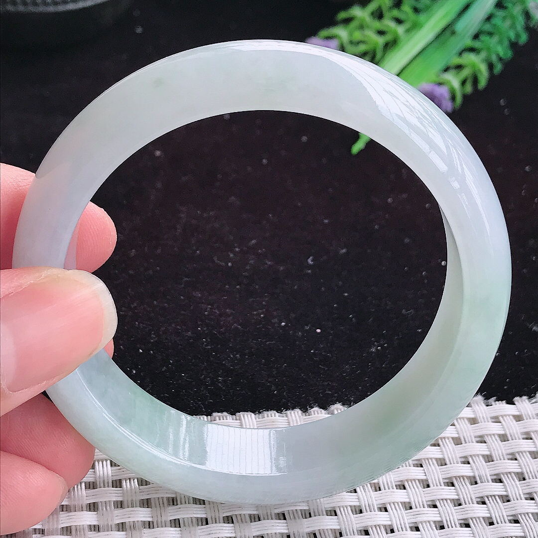 实拍A货翡翠56.5/14.6/8.3老坑冰润起胶飘花手镯玉手镯女款平安镯