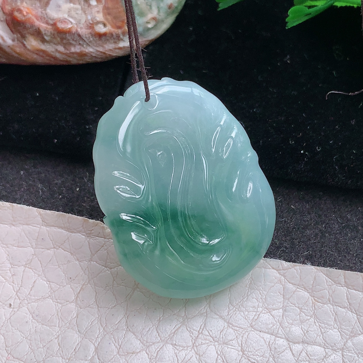 ktj实拍31.8*24.5*5.8缅甸翡翠a货精雕冰飘花招财猪 生肖猪玉吊坠