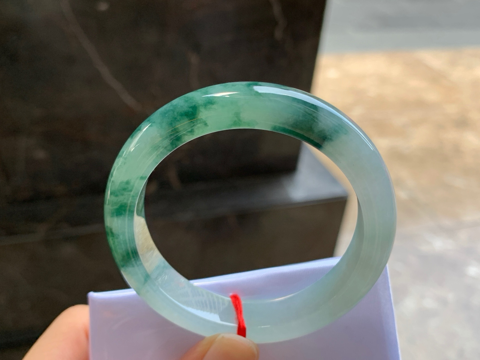 51.5-11.4-8.7
飘花手镯^_^鲜艳
