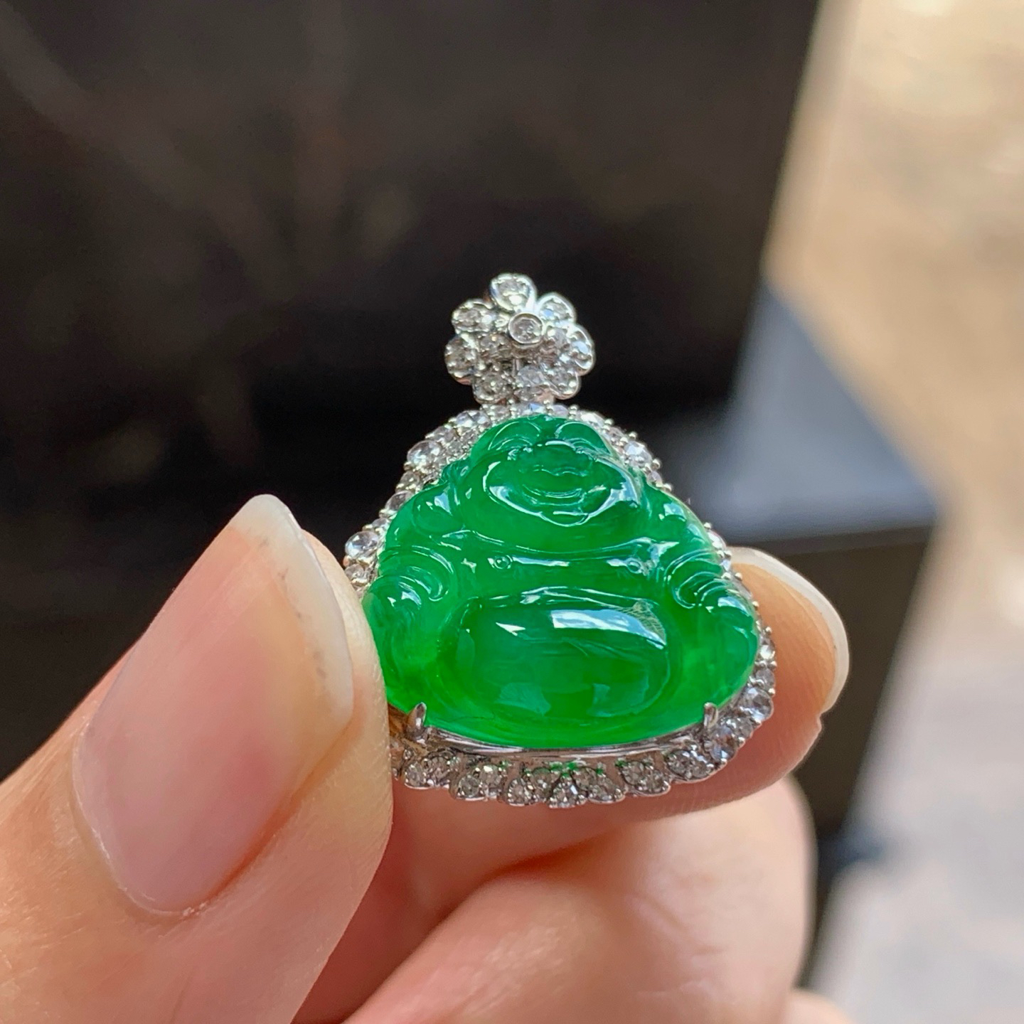 金钻镶嵌辣绿色佛公^_^种色鲜艳