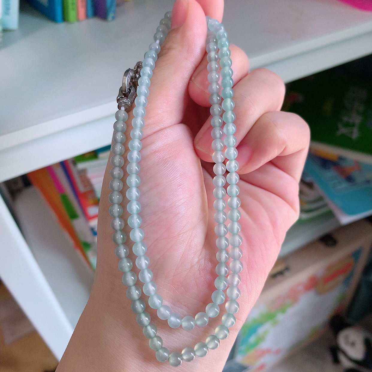 自然光实拍，冰种翡翠圆珠项链  翡翠珠链 （装饰扣）玉质细腻  冰清玉润  颜色漂亮  #20.95