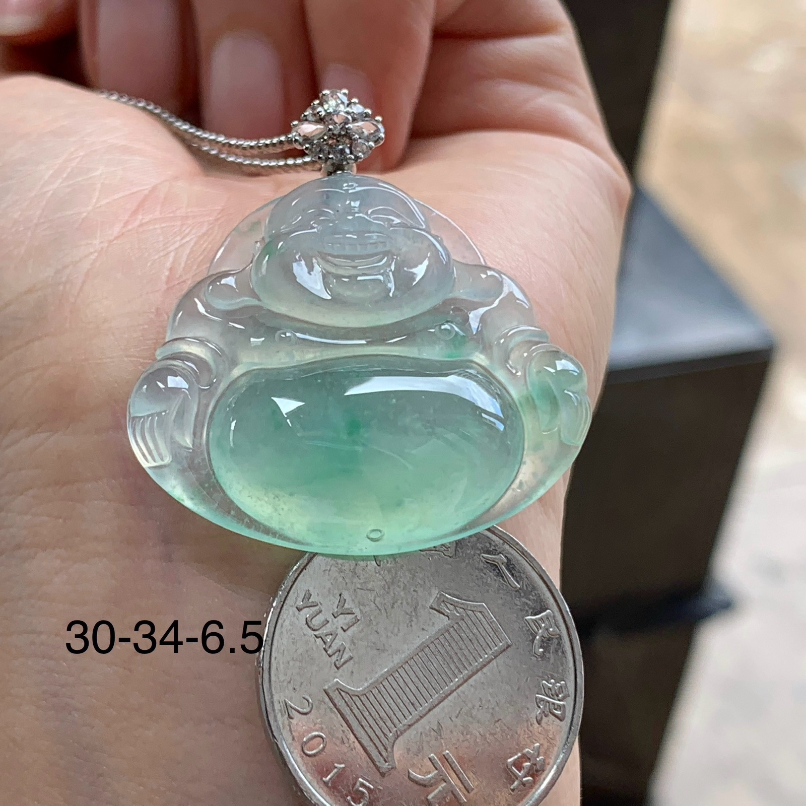 金扣冰种飘绿花佛公^_^冰透 一刀切