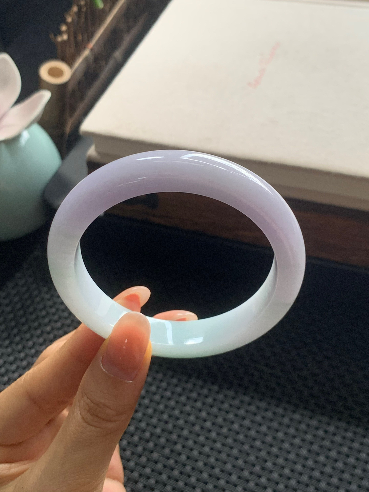 56.9圈口春彩正圈手镯，棉线可忽略