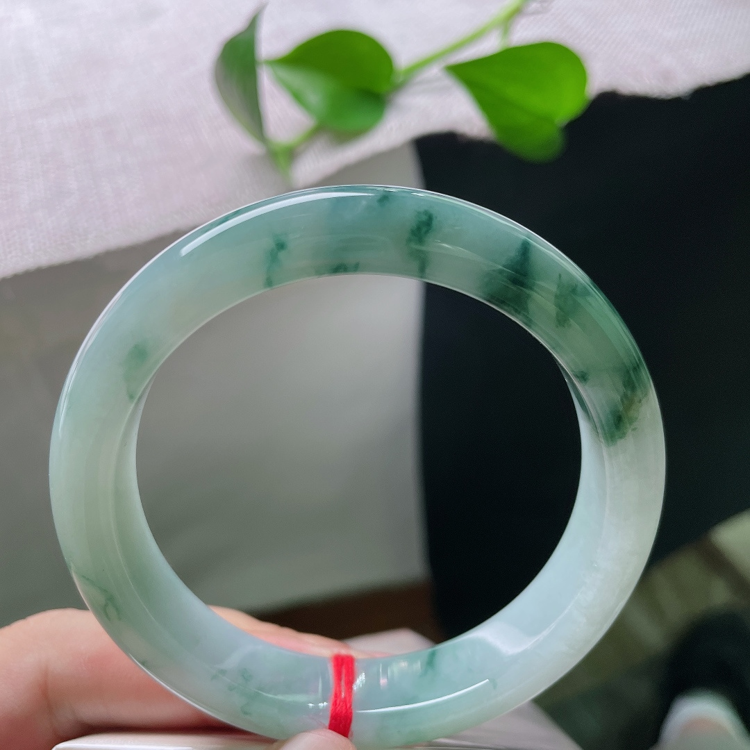 57.4/12.3/8.7飘花正圈，花飞花谢花满天，种老，料子清润，细腻，里圈侧纹，ss54440a