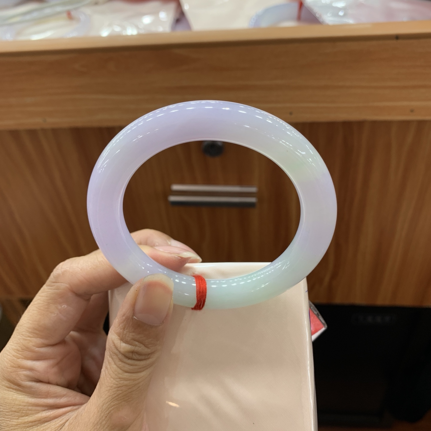 060430GX 春彩圆条翡翠手镯 57.3-10.8-11