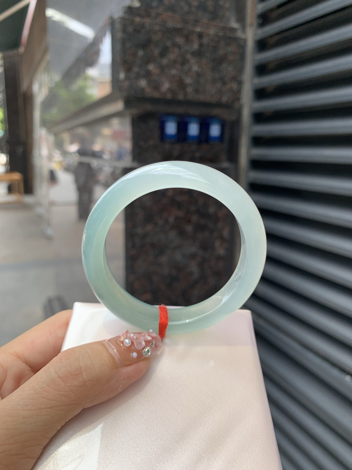半山水正圈 50.1-7.6-10.8 0605-N902 打灯棉絮，细纹，底妆冰润细腻，半山半水天然意境，上手不挑皮，自带清冷感，低调不张扬，越看越有味道