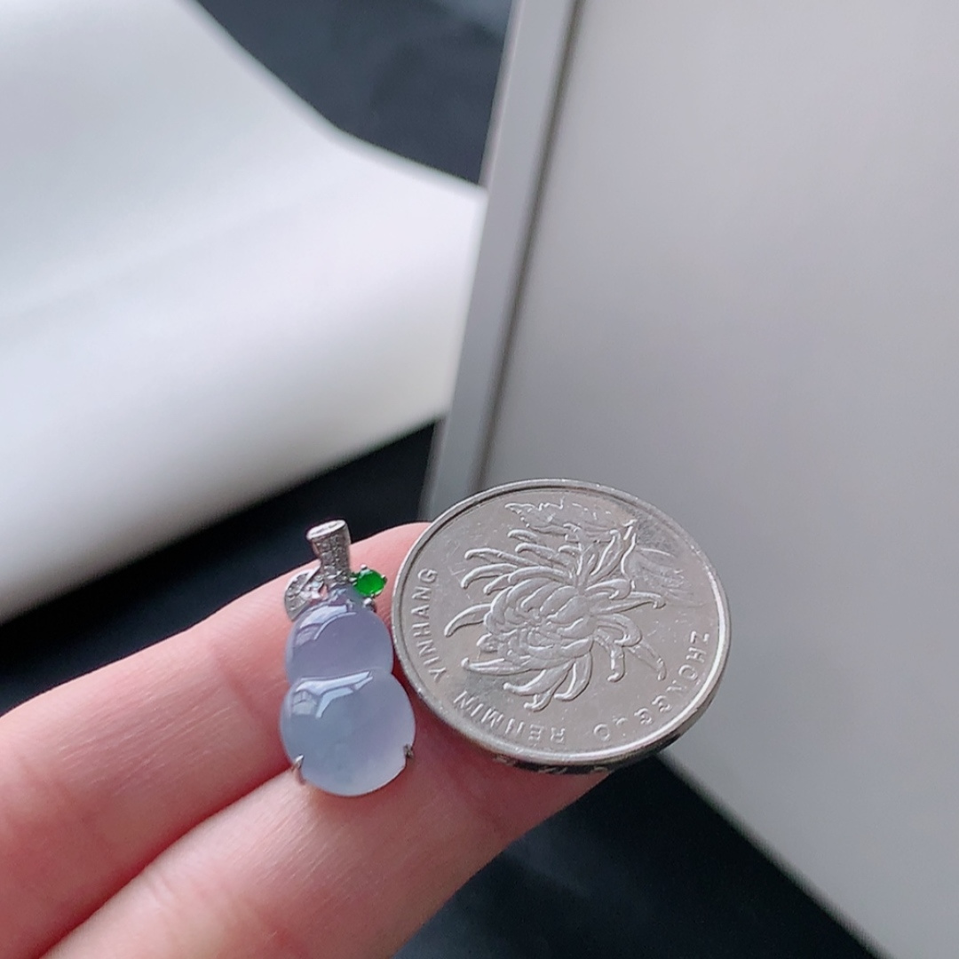 冰葫芦吊坠，冰胶起润  料子饱满细腻  佩戴简约时尚 货号93603，20.5-9.1-6.0