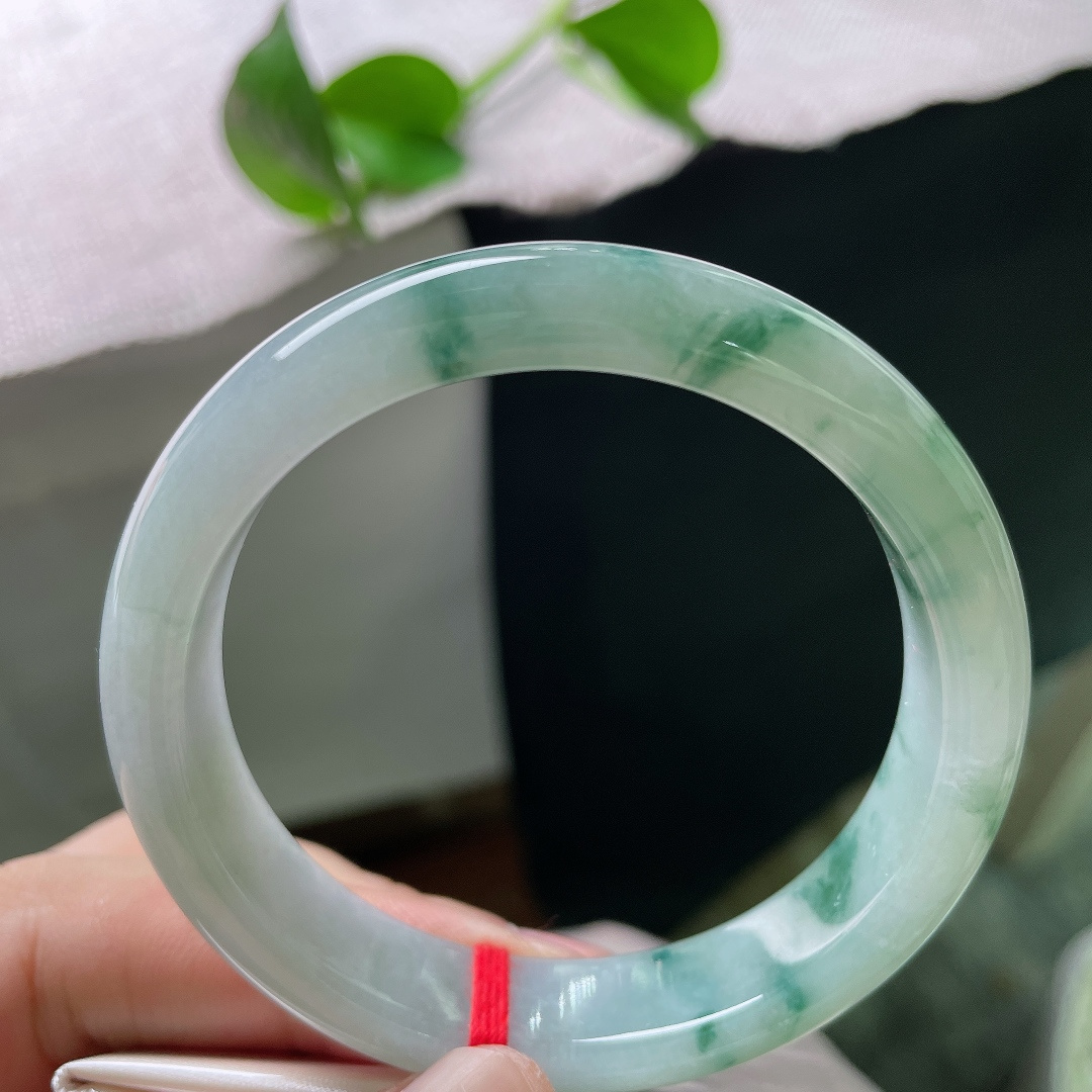 52.7/11.7/7.4，飘花正圈，腕间的星辰大海，熠熠生辉，水润，一点皮纹，ss54438a