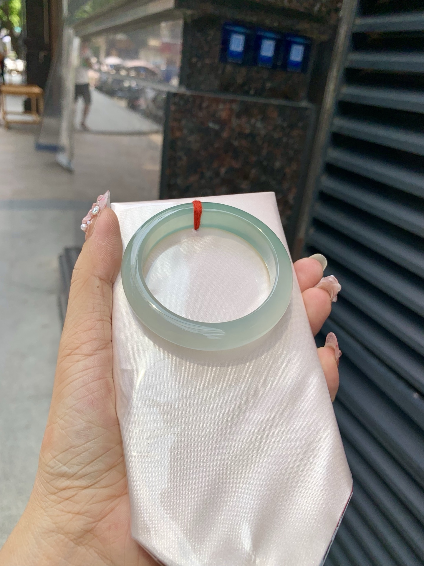 半山水正圈 50.1-7.6-10.8 0605-N902 打灯棉絮，细纹，底妆冰润细腻，半山半水天然意境，上手不挑皮，自带清冷感，低调不张扬，越看越有味道