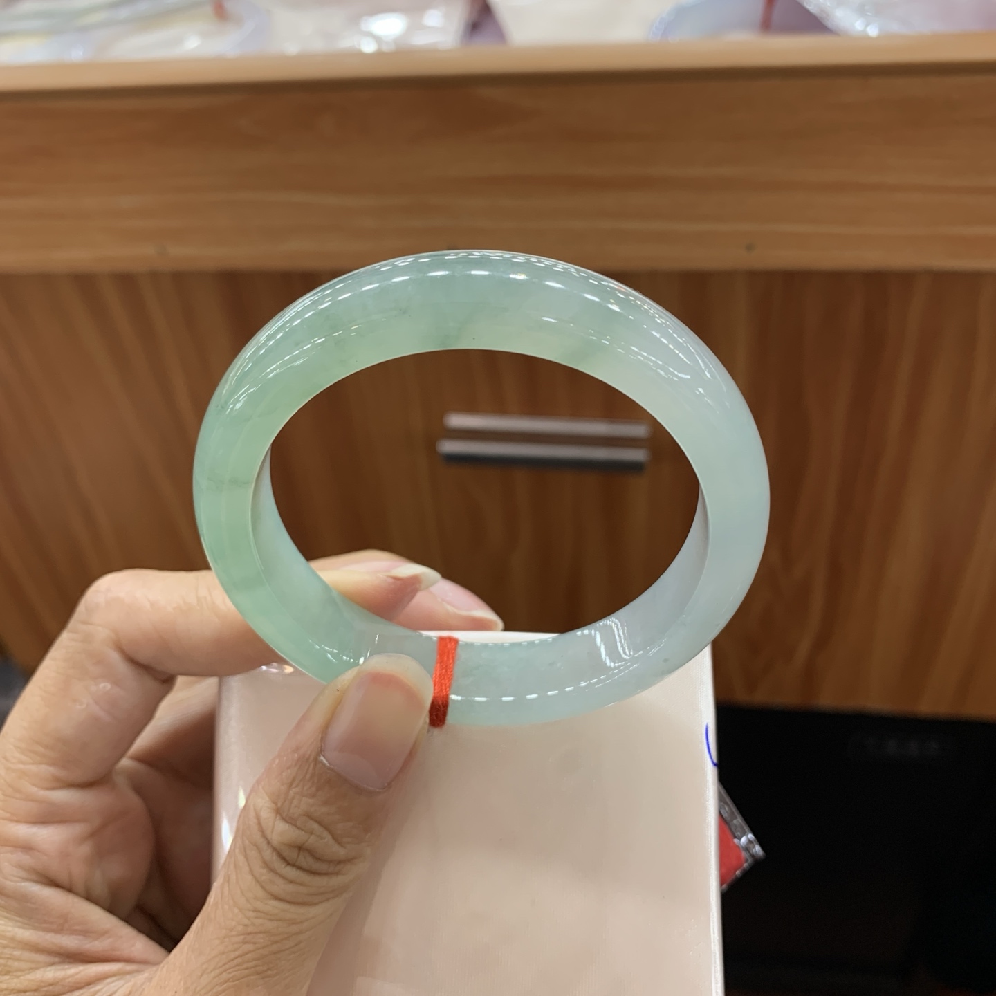 060429GX 飘花正圈翡翠手镯 56-12.5-8.1