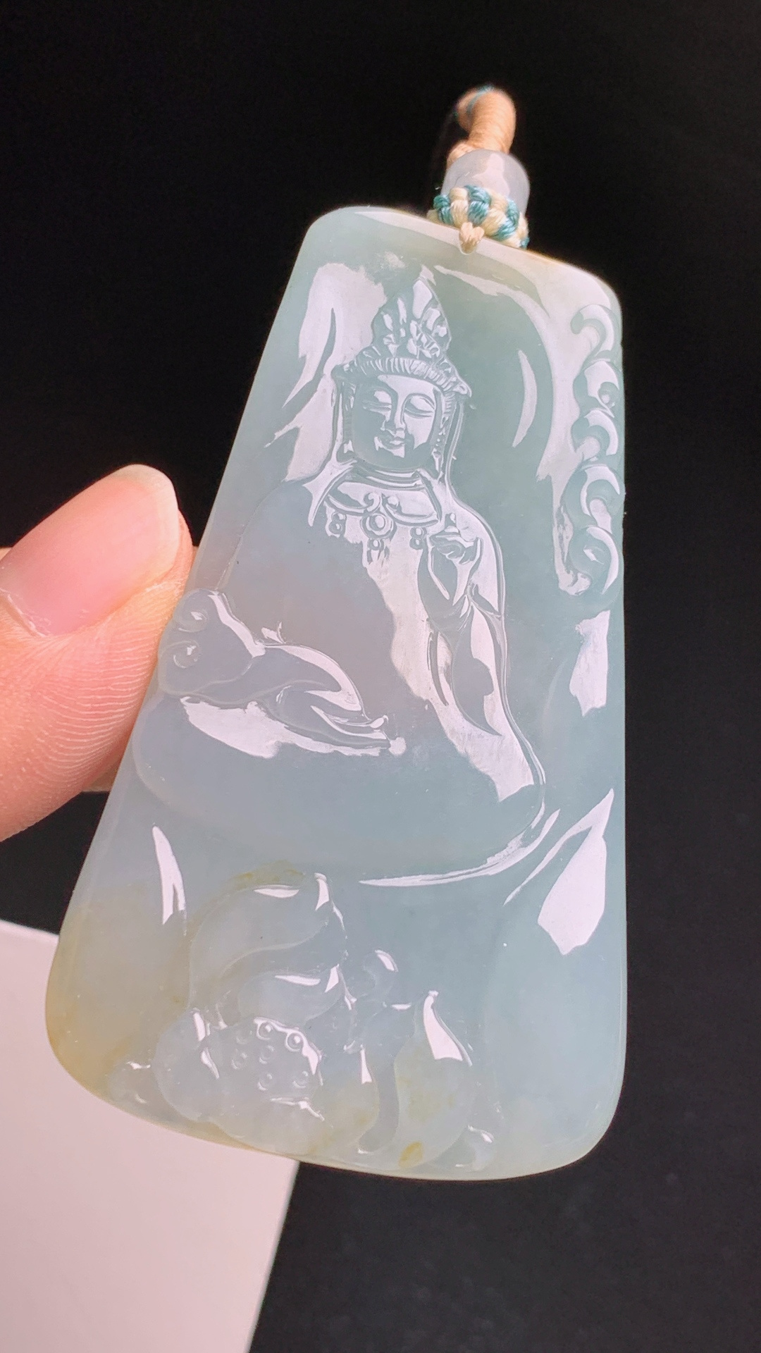 ️  冰种黄翡观音挂件，底色温润带天然黄雾，莲座观音静心护身优选