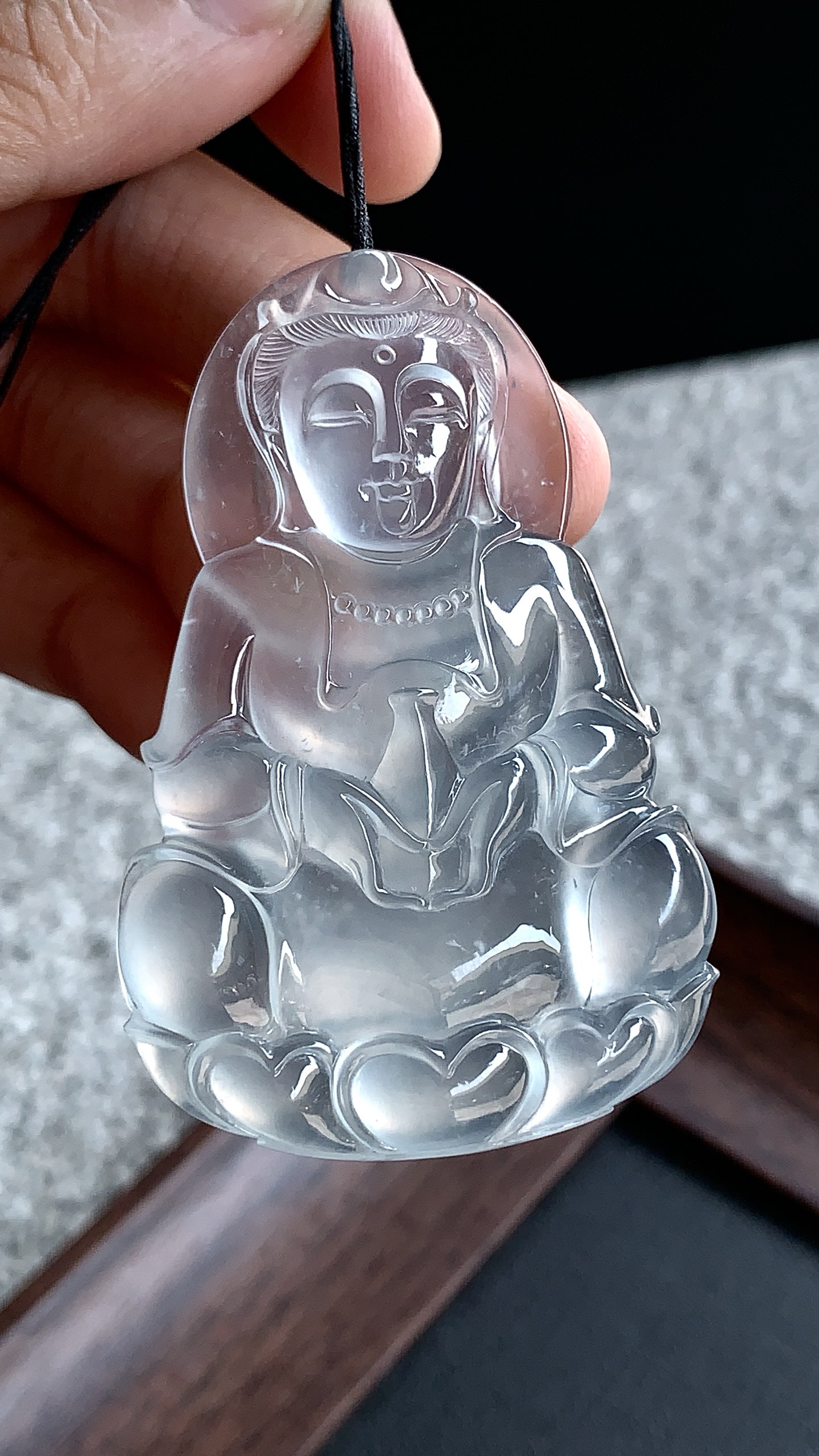 ️ 玻璃种观音，翠韵凝慈悲，法相端庄温润，自带清雅禅意 尺寸58.5×38.3×8.4