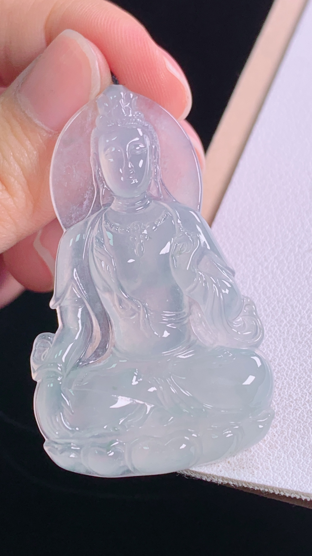 高冰观音,种水，冰晶玉洁，无裂,尺寸:49.3-30.1-5.0mm 3