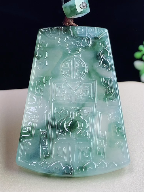 冰飘花仿古牌，无裂，尺寸53.3-37.5-4.8mm，L06lwh6