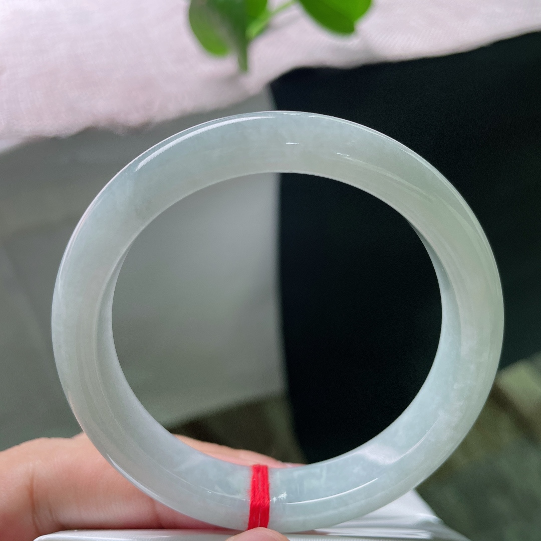 53/11.3/7.2，浅蓝底正圈，巧笑嫣然，柔美动人，种老，一点小细纹不影响，ss54062a