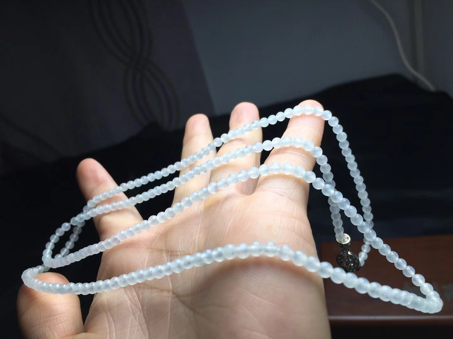 冰种小米珠，卡3.4mm，219颗，种好，玉质细腻，均匀，冰透水润