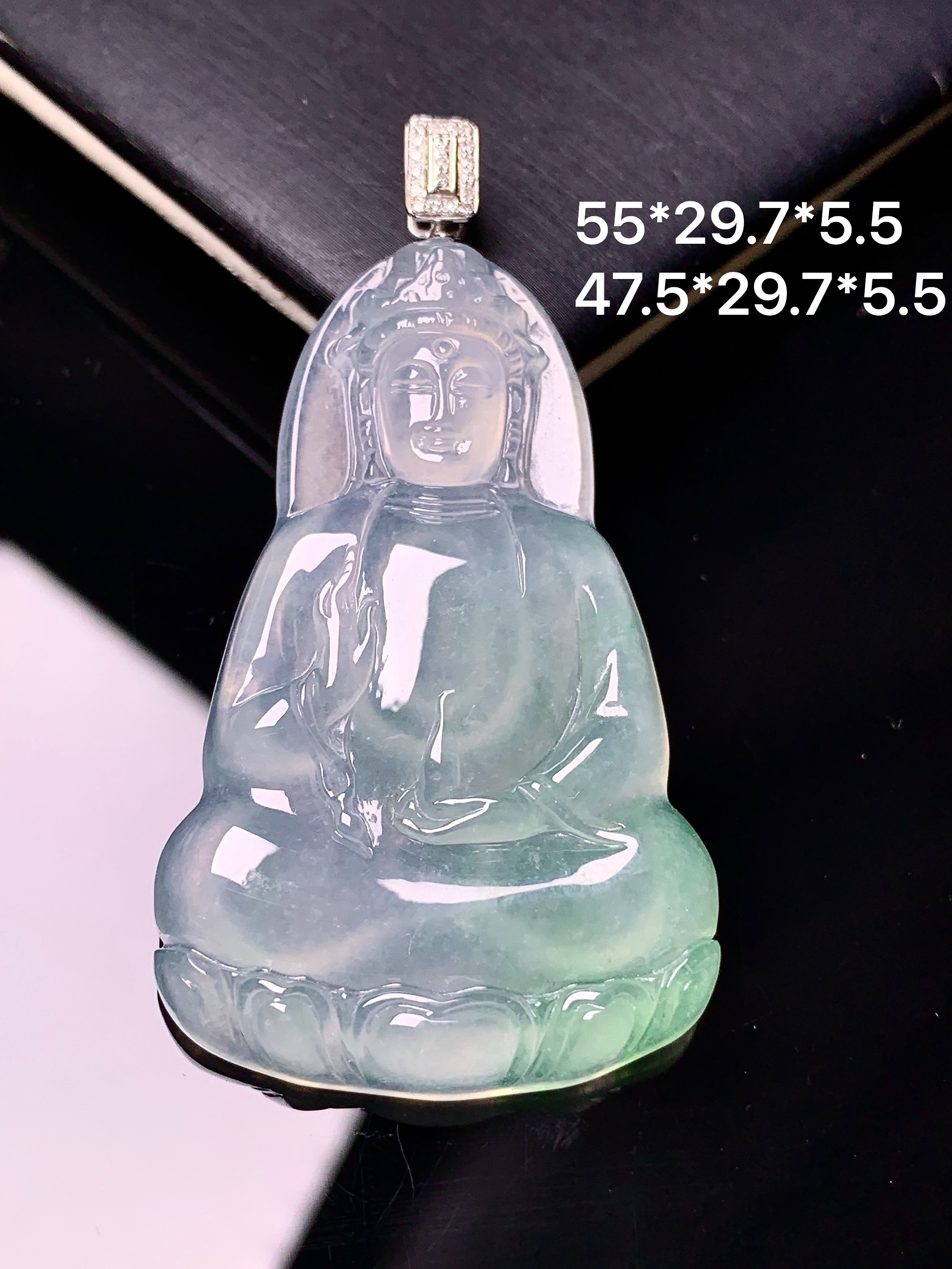 18k金钻镶嵌冰种观音菩萨吊坠 玉质细腻 色泽艳丽清新 整体尺寸55*29.7*5.5 L1