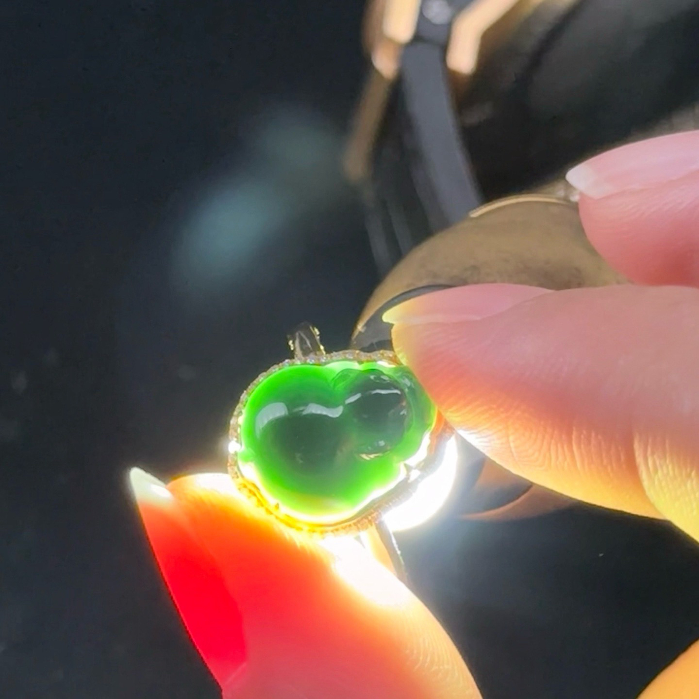 精品18k墨翠貔貅女戒 种好色正 黑度极好 打灯通透 油性十足  尺寸13.1
