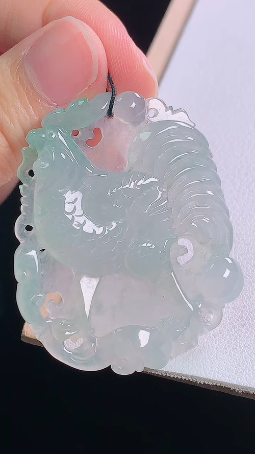 冰种生肖鸡，无裂，尺寸:45.1-37.8-5.4mm