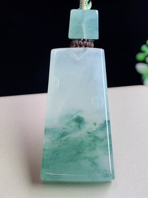 冰飘花无事牌，尺寸37-19.5-5.7mm，L06lwh6