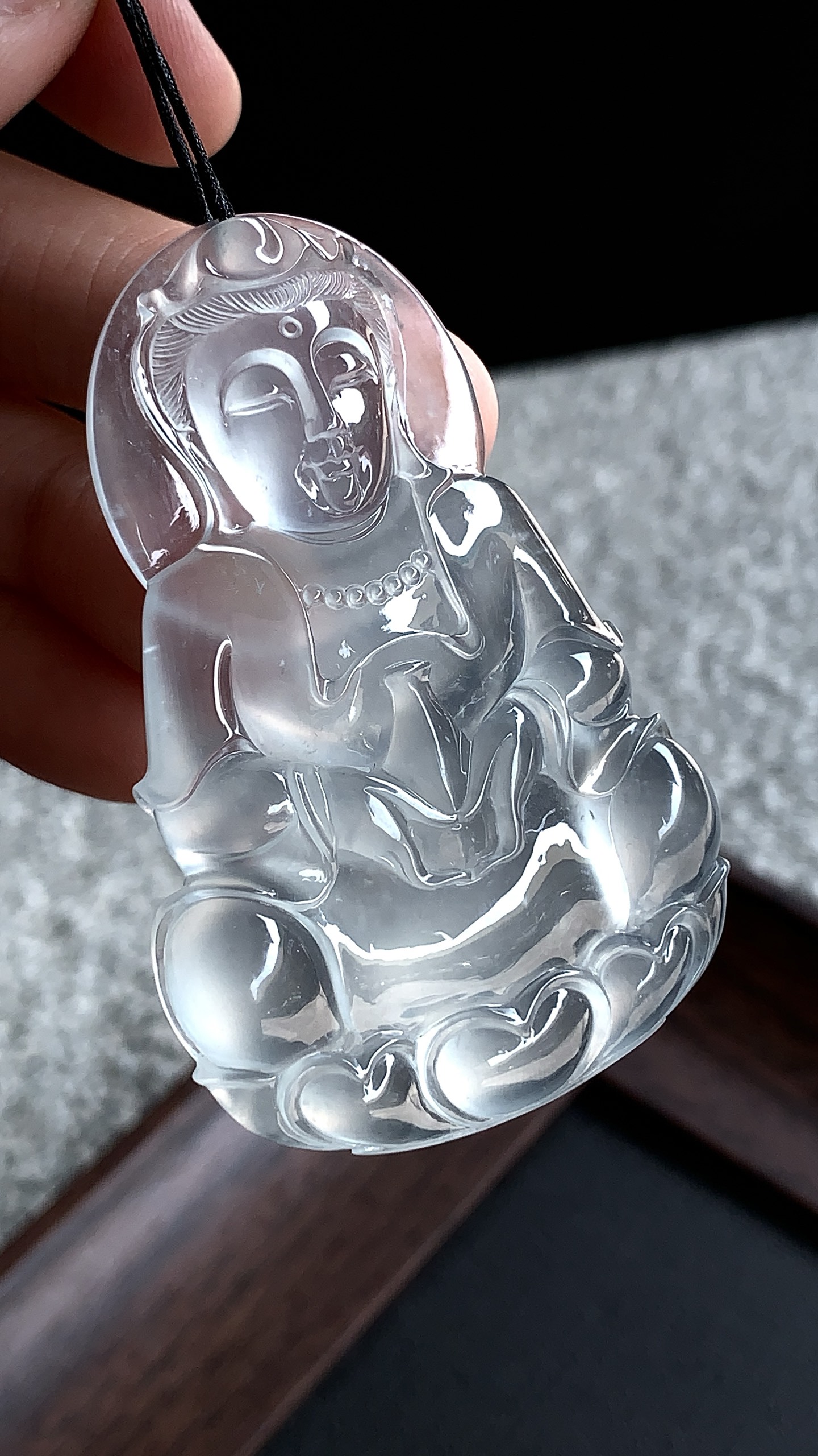 ️ 玻璃种观音，翠韵凝慈悲，法相端庄温润，自带清雅禅意 尺寸58.5×38.3×8.4