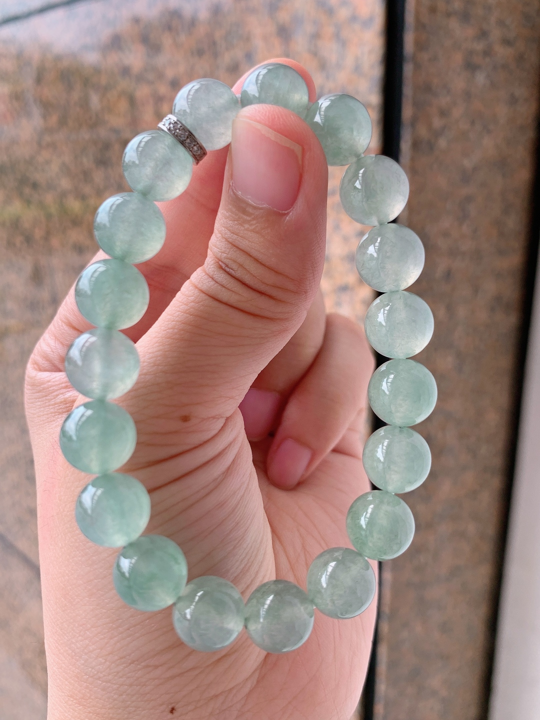 ️ 冰种飘花圆珠手链，种水通透飘天然棉絮，搭配钻饰隔珠清爽雅致，日常佩戴百搭