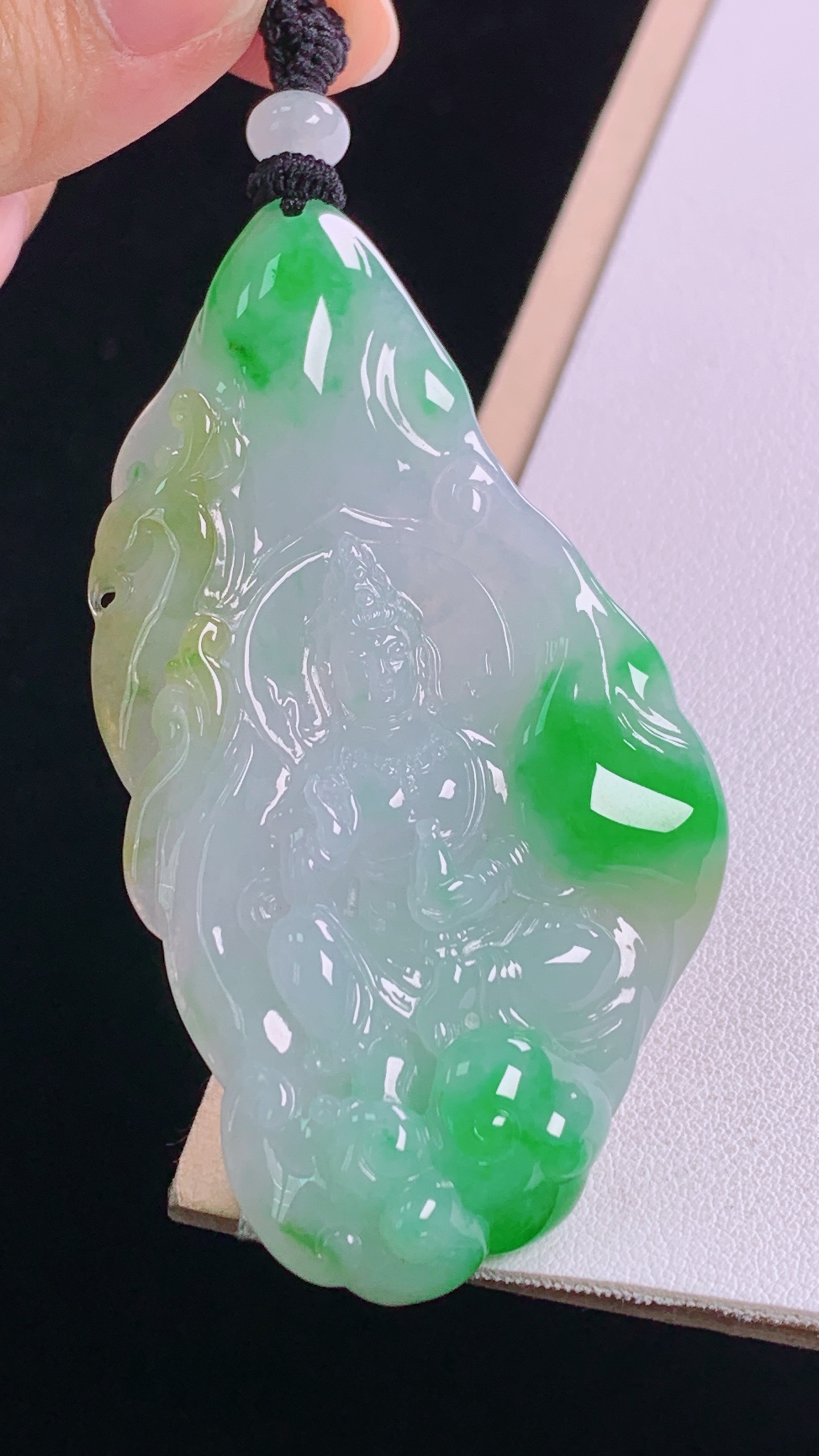 ️三彩观音色彩丰富，底子细腻，无裂尺寸:70.4-38.3-11.0mm 3