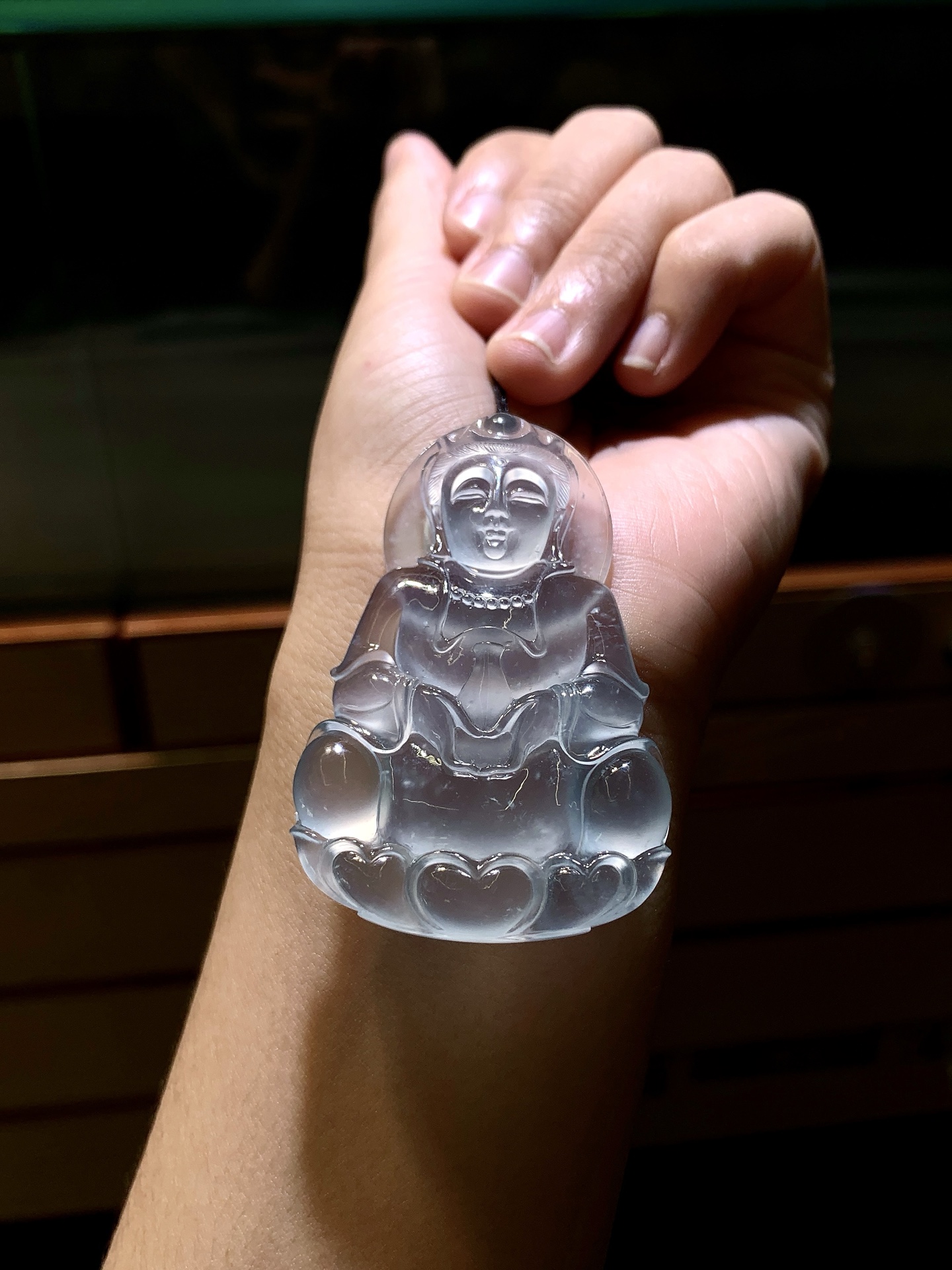 ️ 玻璃种观音，翠韵凝慈悲，法相端庄温润，自带清雅禅意 尺寸58.5×38.3×8.4
