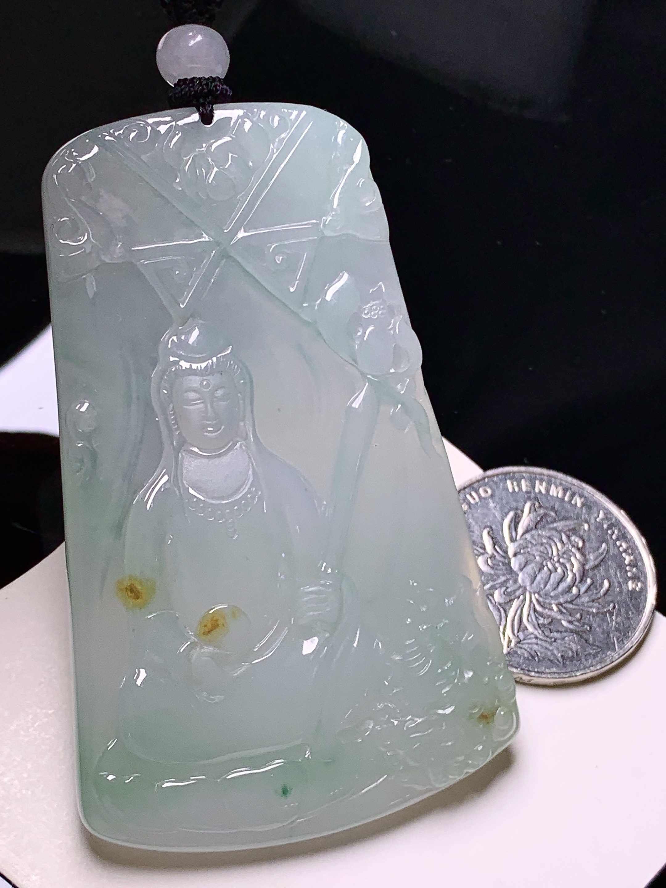 冰种观音菩萨吊坠 玉质细腻 色泽艳丽清新 整体尺寸72*45*5.5 L1