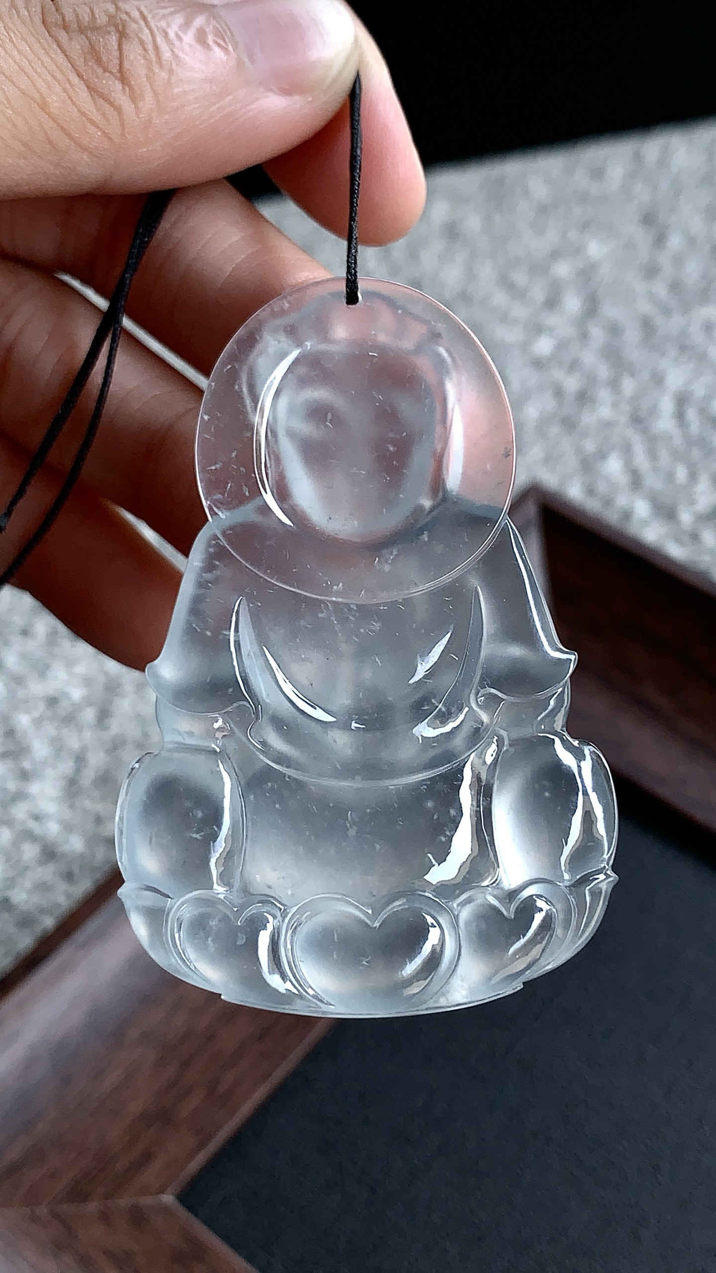 ️ 玻璃种观音，翠韵凝慈悲，法相端庄温润，自带清雅禅意 尺寸58.5×38.3×8.4