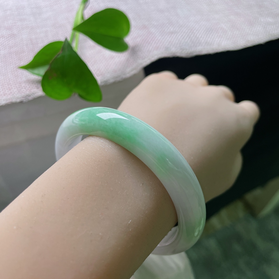 58.6/12.2/8，白底青正圈，底子干净清爽，细润，桃之夭夭，灼灼其华。有纹，ss53840a