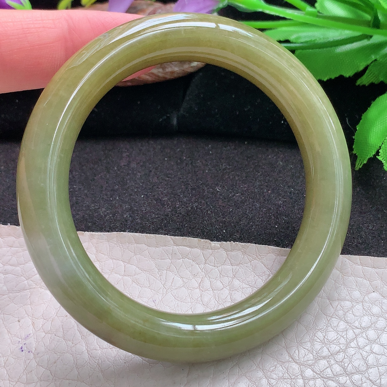 z实拍56*10.8*10.3美人镯 缅甸翡翠a货玉手镯冰黄圆条珠宝玉手环