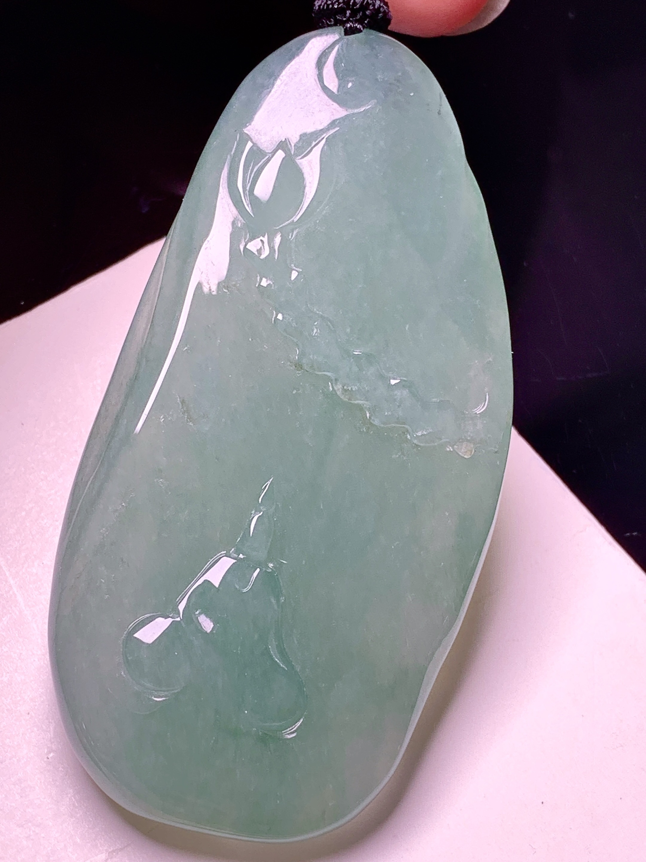 浅绿悟道吊坠 玉质细腻 色泽艳丽清新 整体尺寸60*30*7.5 L1