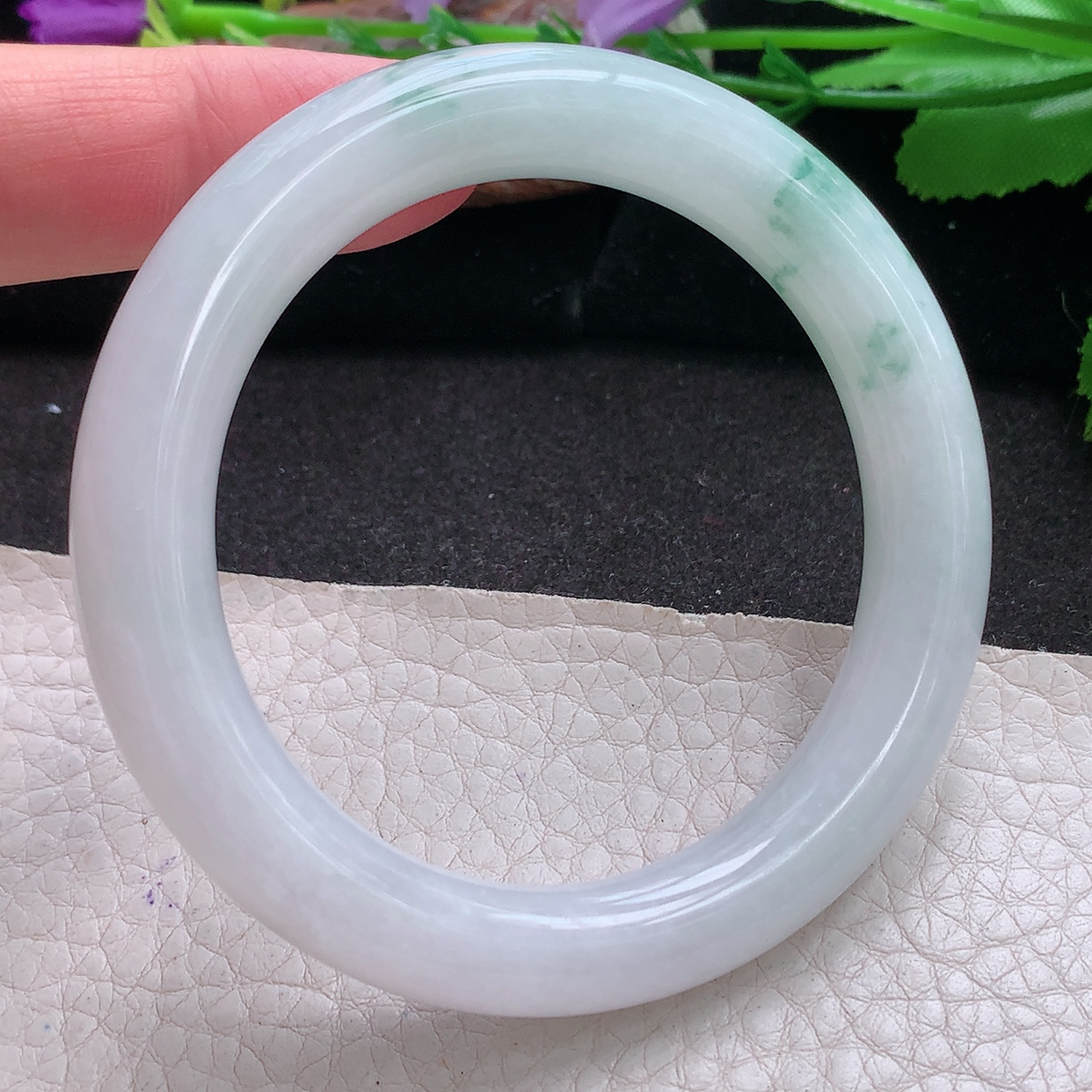 z实拍54*10美人镯 缅甸翡翠a货玉手镯冰飘花圆条珠宝玉手环