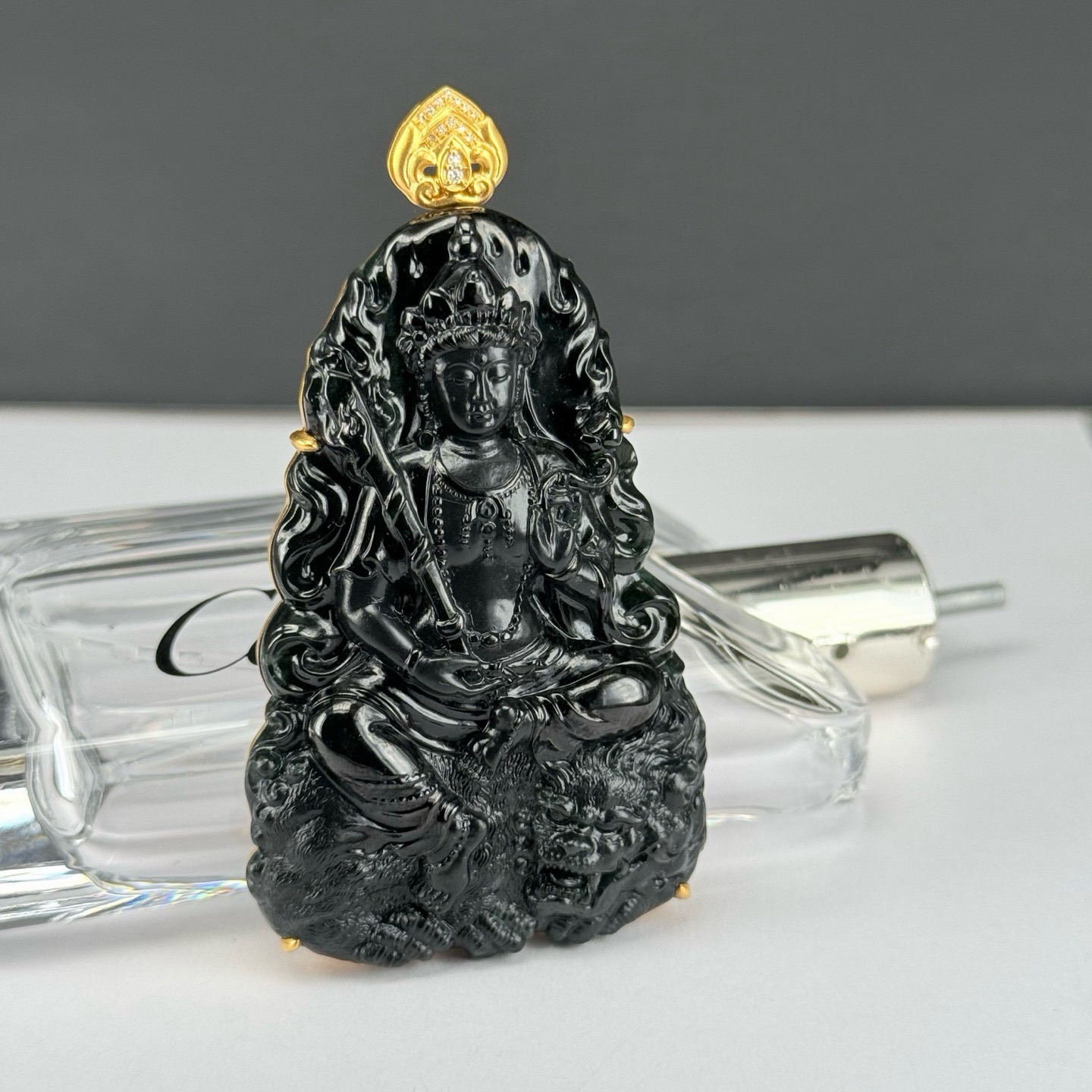 精品18k墨翠文殊菩萨 种好色正 黑度极好 打灯通透 油性十足 尺寸75.1
