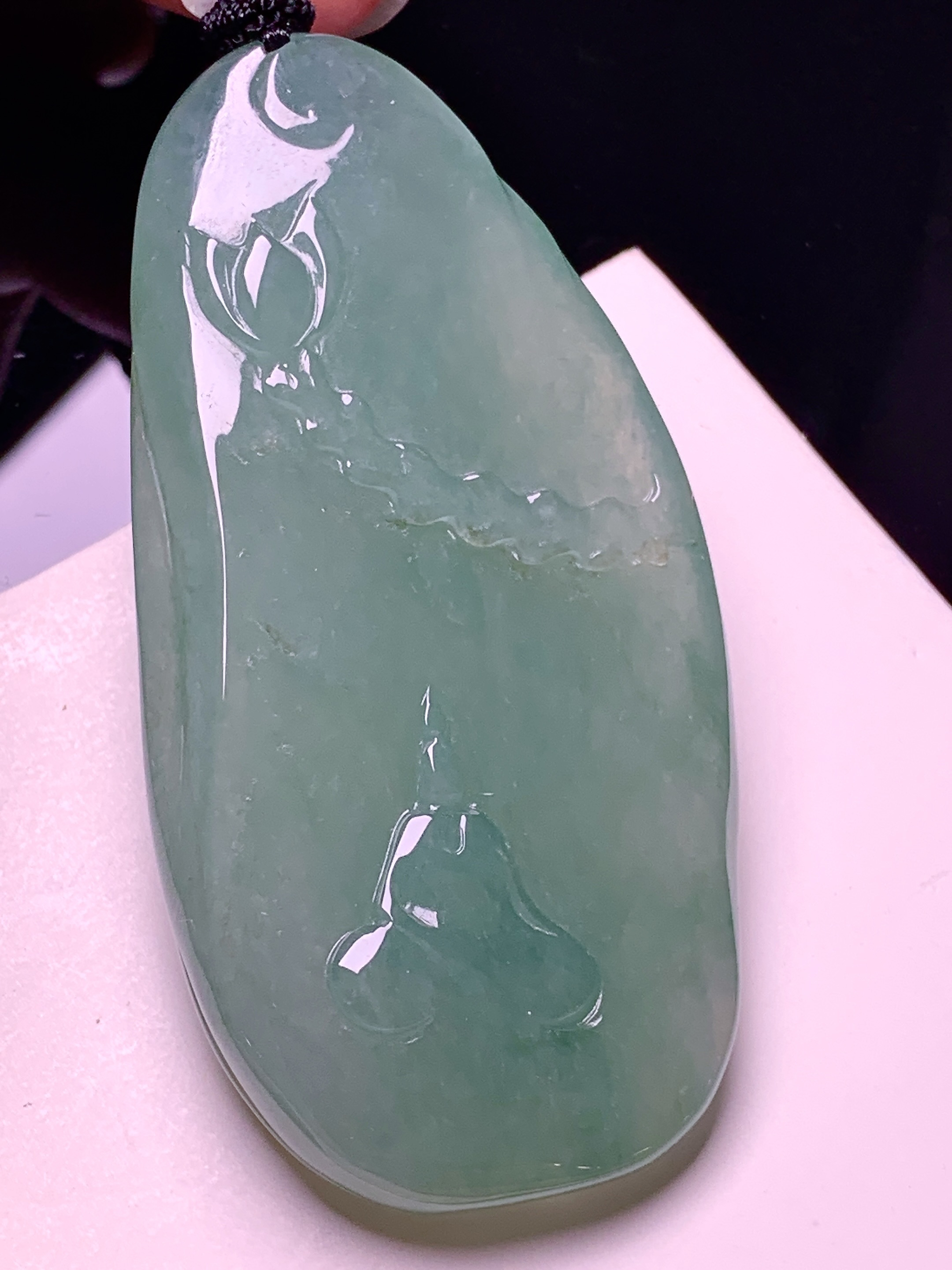 浅绿悟道吊坠 玉质细腻 色泽艳丽清新 整体尺寸60*30*7.5 L1