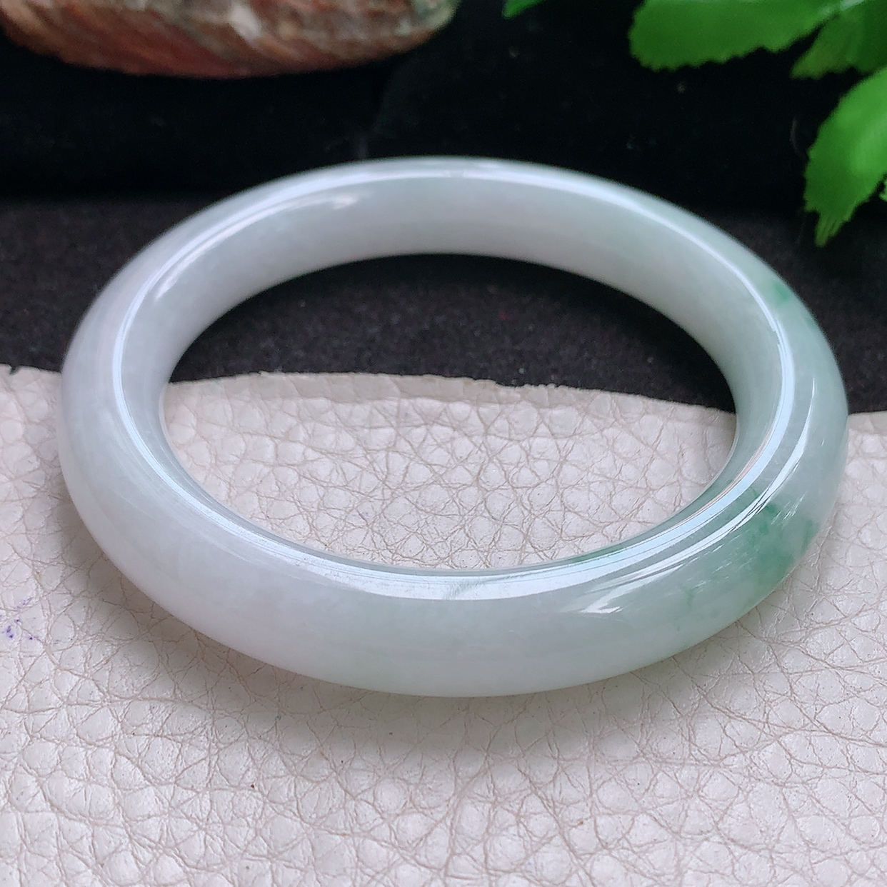 z实拍54*10美人镯 缅甸翡翠a货玉手镯冰飘花圆条珠宝玉手环