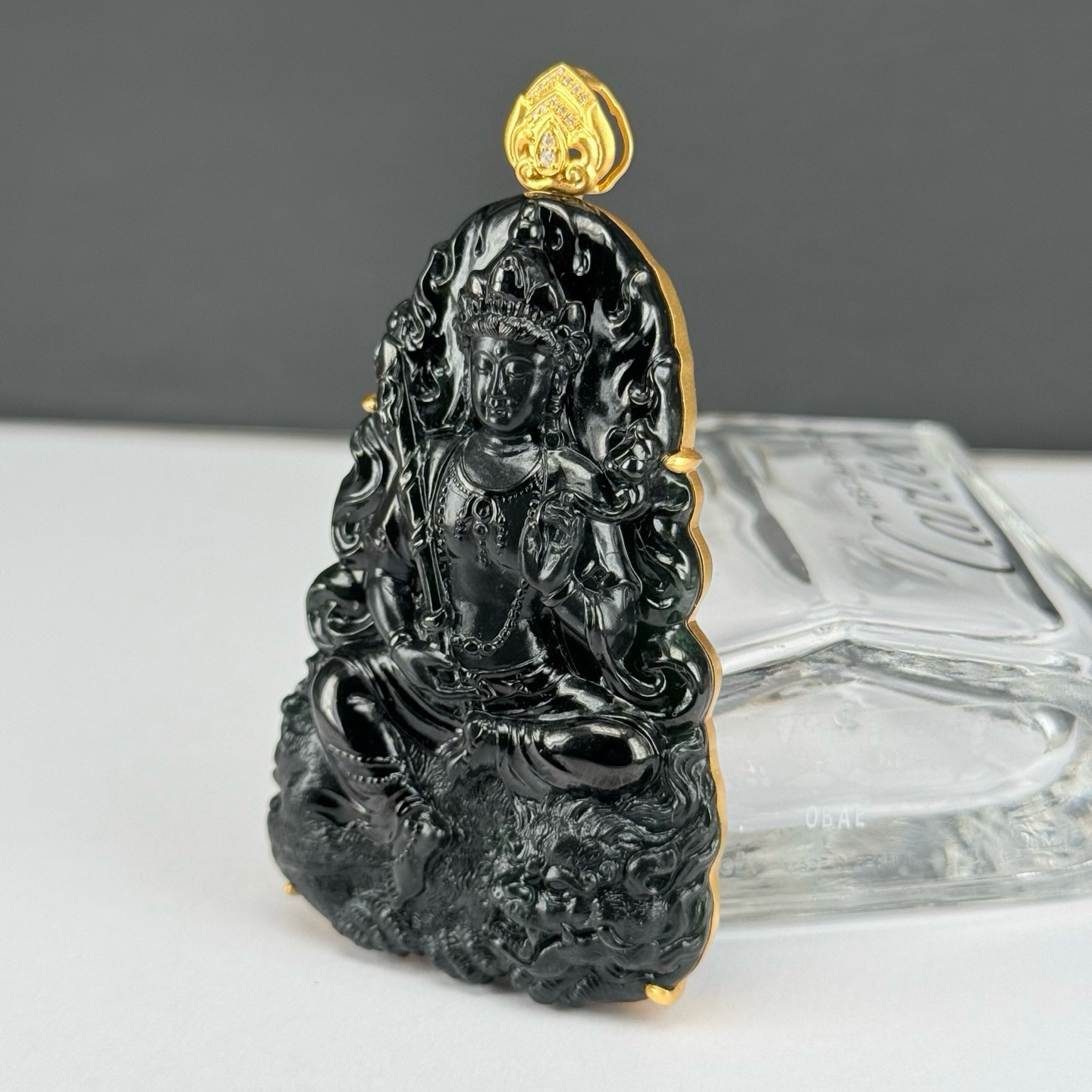 精品18k墨翠文殊菩萨 种好色正 黑度极好 打灯通透 油性十足 尺寸75.1
