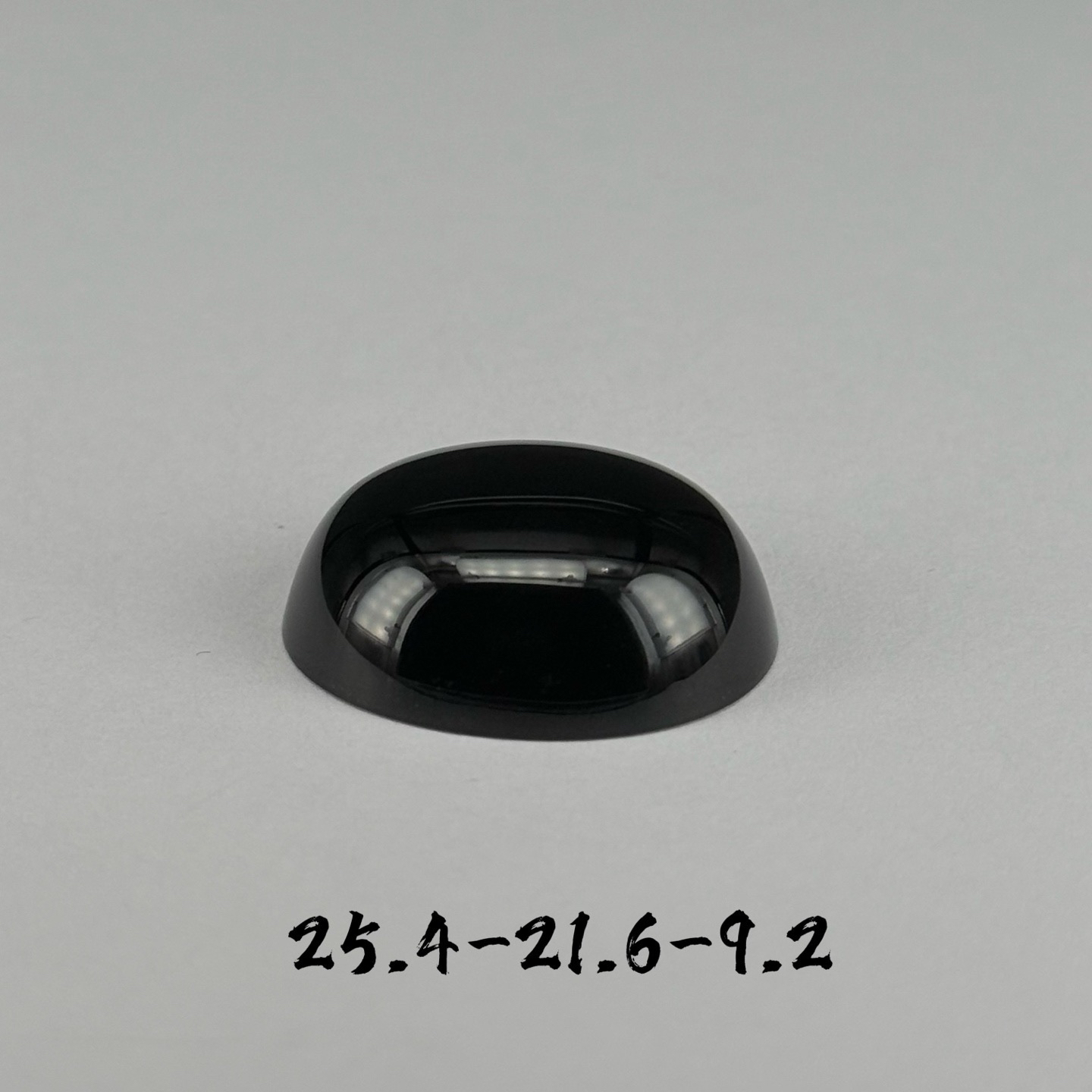 精品墨翠大蛋面 种好色正 黑度极好 打灯通透 油性十足  尺寸25.4
