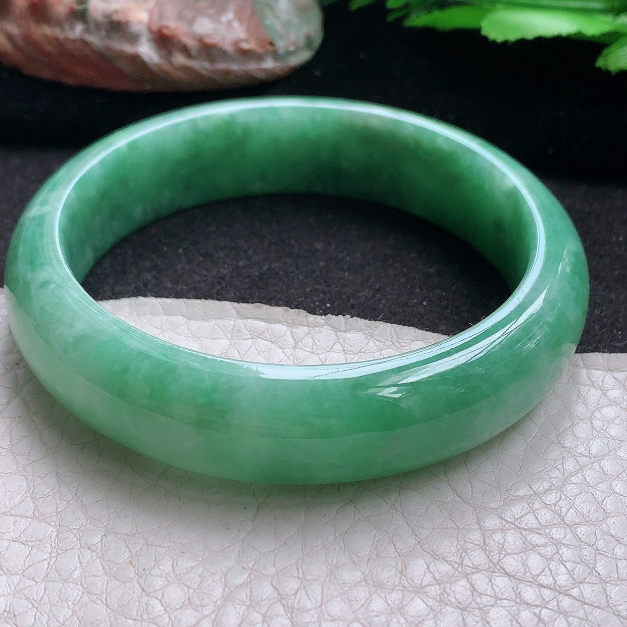 js大圈口60*15*8.2轮胎镯 缅甸翡翠a货玉手镯满绿正圈珠宝玉手环