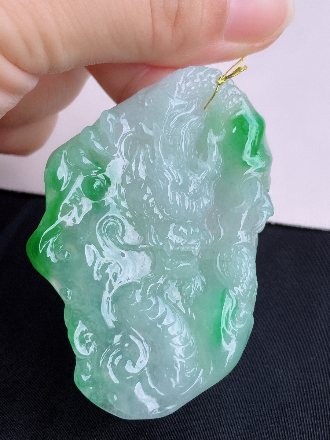 翠绿大龙牌，栩栩如生，尺寸66/43/10.3/自然光实拍
