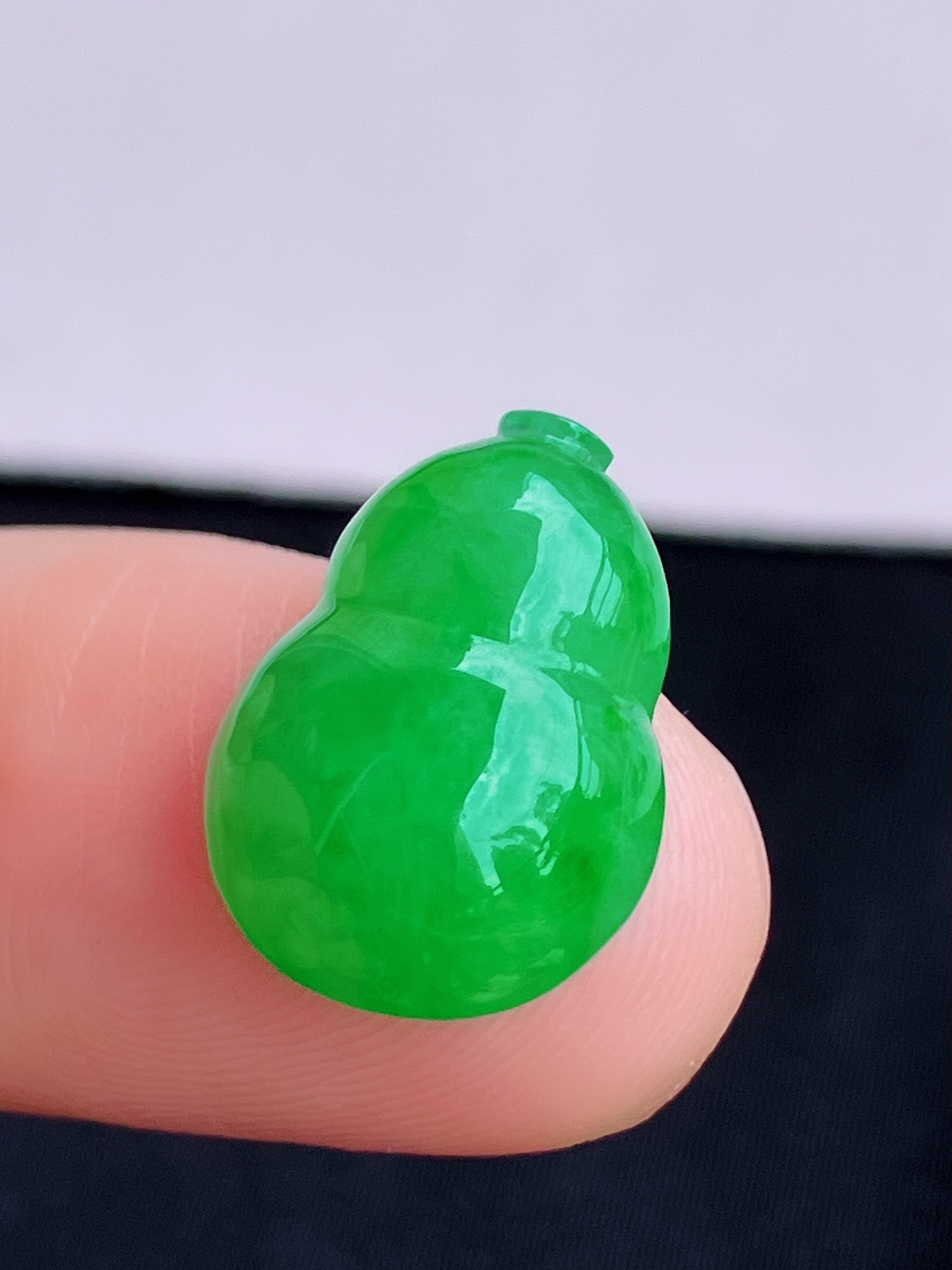翠绿葫芦，色美清爽，尺寸16/11/5.7/自然光实拍