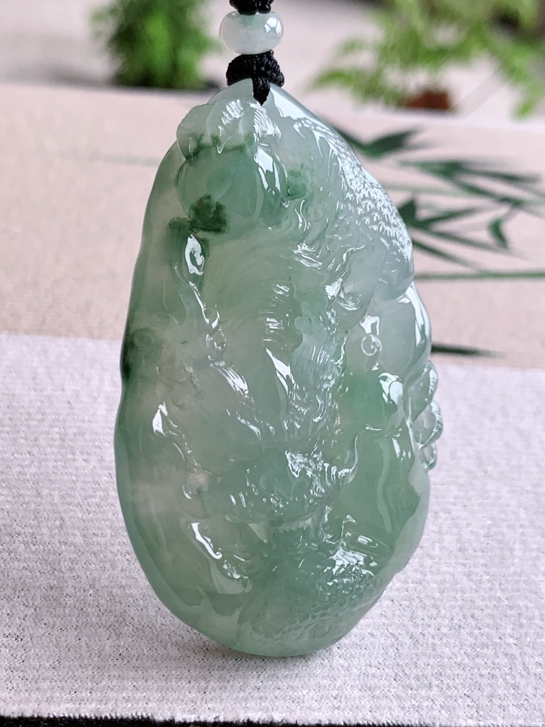 冰飘花龙牌晴水大龙牌吊坠 缅料 性比高 超厚 尺寸65-40.4-13 重量57.4克 不议