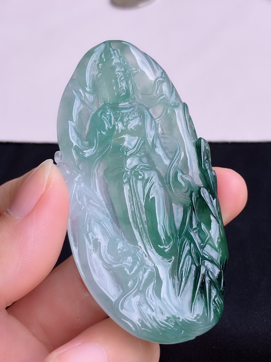 冰飘花观音，晶莹剔透，尺寸75/38.6/5.7/自然光实拍
