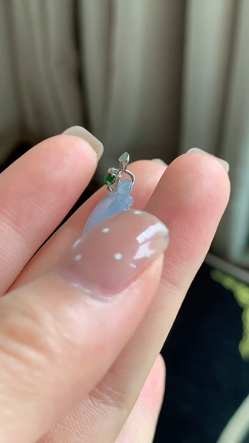 天然翡翠，冰紫葫芦，18k金 尺寸29.7-17-7 ad65